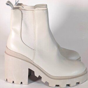 Steve Madden Women's Cream Ankle High Boots - Size 8.5M. Nice comfy heels